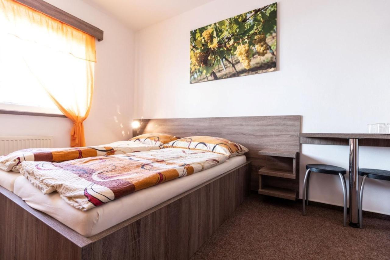 Penzion San Marco - Pod Budama Hotel Mutěnice Kültér fotó