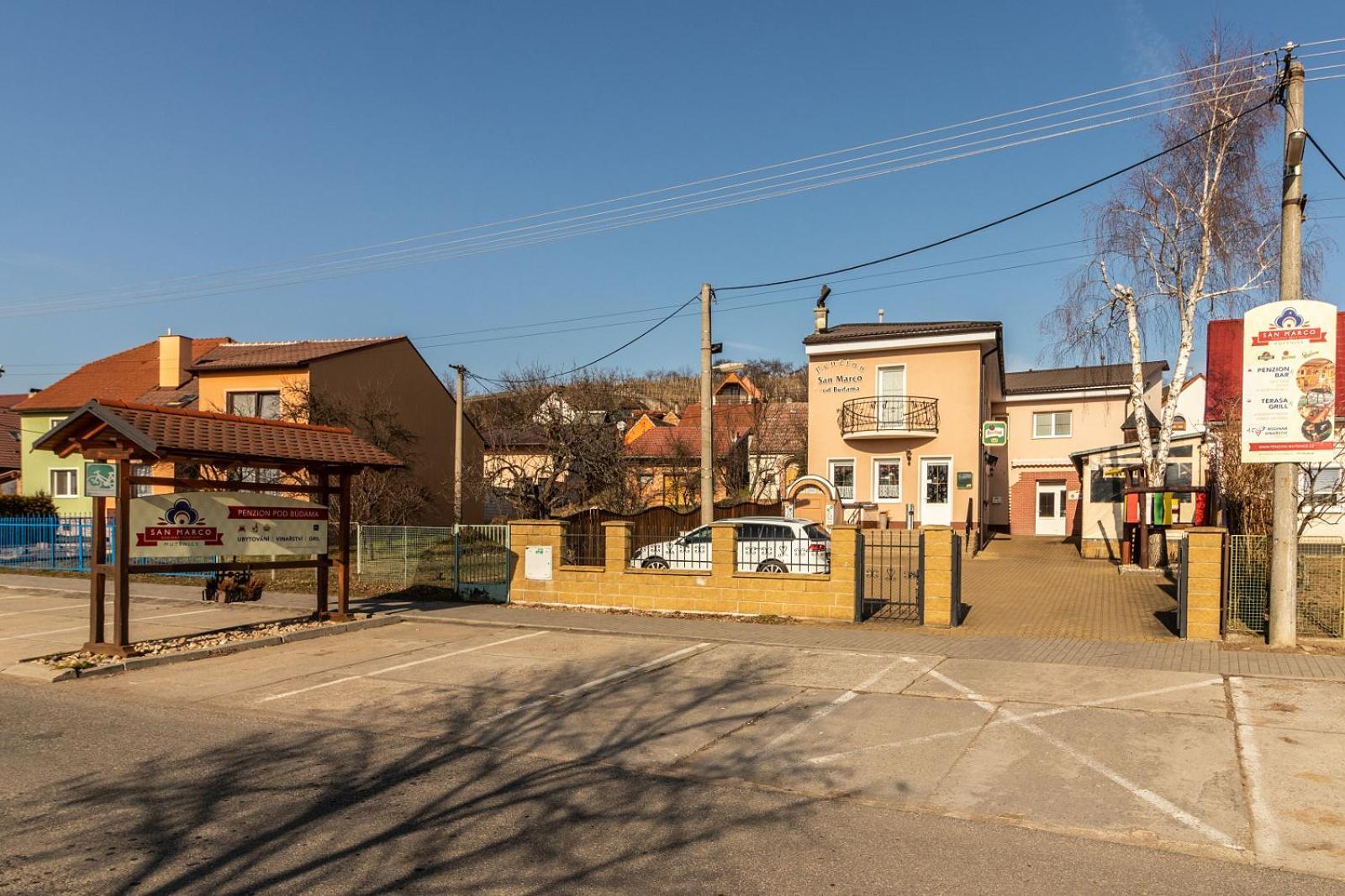 Penzion San Marco - Pod Budama Hotel Mutěnice Kültér fotó